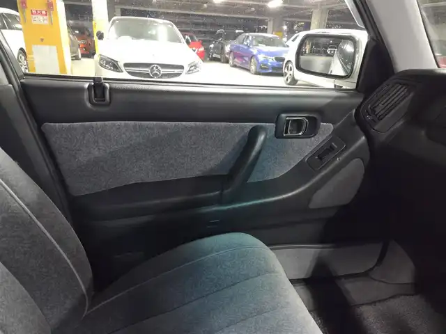 トヨタ クラウン ワゴン ロイヤルエクストラ ツーリング 愛知県 1997(平9)年 8.2万km スーパーホワイトⅡ ブラックルーフレール/FM/AMラジオ/オートライト/オートエアコン/革巻きステアリング/ファブリックシート/純正15インチアルミホイール/禁煙車