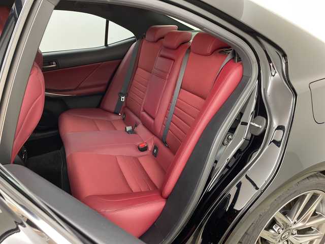 レクサス ＩＳ 300h Fスポーツ 兵庫県 2017(平29)年 6.9万km ブラック ・純正ナビ/CD/DVD/TV/Bluetooth/USB/・バックカメラ/・ハーフレザーシート/・前席シートヒーター/・前席パワーシート/・前後ドライブレコーダー/・Lexus　Safety　System　＋/・プリクラッシュセーフティ/・レーンディパーチャーアラート/・レーダークルーズコントロール/・オートマチックハイビーム/・純正１８インチアルミホイール/・nanoe/・ビルトインETC2.0/・パドルシフト/・ドアミラーヒーター/・LEDヘッドライト/・スマートキー