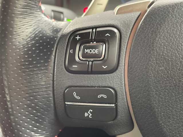 レクサス ＩＳ 300h Fスポーツ 兵庫県 2017(平29)年 6.9万km ブラック ・純正ナビ/CD/DVD/TV/Bluetooth/USB/・バックカメラ/・ハーフレザーシート/・前席シートヒーター/・前席パワーシート/・前後ドライブレコーダー/・Lexus　Safety　System　＋/・プリクラッシュセーフティ/・レーンディパーチャーアラート/・レーダークルーズコントロール/・オートマチックハイビーム/・純正１８インチアルミホイール/・nanoe/・ビルトインETC2.0/・パドルシフト/・ドアミラーヒーター/・LEDヘッドライト/・スマートキー