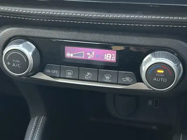 日産 キックス X 熊本県 2021(令3)年 4.3万km ブリリアントホワイトパール 純正カーナビ/AM/FM/BT/CD/DVD/USB/SD/Ipod//・DTV/プロパイロット/エマージェンシーブレーキ/アンチロックブレーキシステム/ビークルダイナミクスコントロール/車線逸脱警報/車線逸脱防止支援機能/ふらつき警報/ペダル踏み間違い加速抑制装置/インテリジェントルームミラー/革巻きステアリング/・ステアリングスイッチ/フォグランプ/ヘッドライトレベライザー/電動格納ミラー/・ウィンカーミラー/ドアバイザー/純正フロアマット