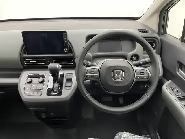 ホンダ フリード ハイブリット e:HEV クロスター 兵庫県 2026(令8)年 0.1千km メテオロイドグレーメタリック 登録済未使用車/純正ナビ（BT/フルセグ/Applecarplay/AndroidAuto）/バックカメラ/両側パワースライドドア/ホンダセンシング/追従式クルーズコントロール/プッシュスタート/スマートキー2本/ルーフレール/オートライト/オートハイビーム/LEDヘッドランプ/LEDフォグランプ/電動格納ミラー/ウインカーミラー/BSM/コーナーセンサー前後