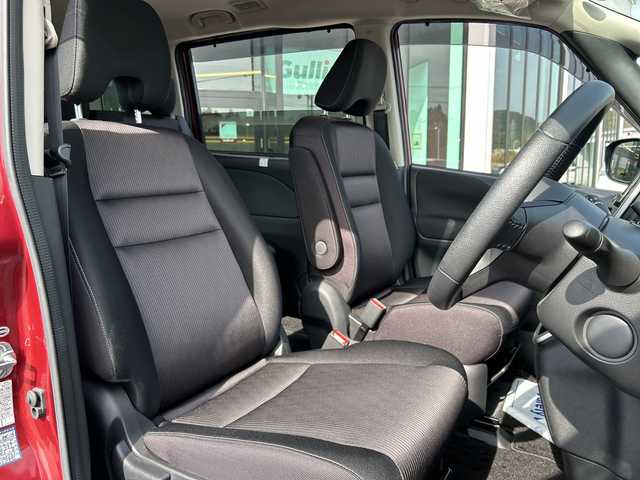 日産 セレナ ハイウェイスター G プロパイロットED 鹿児島県 2017(平29)年 2.3万km マルーンレッド 2トーン 社外8インチナビ(AVIC-RL900)/・TV/BT/CD/DVD/AM.FM/AUX/アラウンドビューモニター/前後ドライブレコーダー/デジタルインナーミラー/プロパイロット/シートヒーター/エアーシート/両側パワースライドドア/オートホールド/前後コーナーセンサー/純正フロアマット/純正アルミホイール/登録時22/682km/ETC/電動格納ミラー/ロールサンシェード/インテリジェントキー/スペアキー