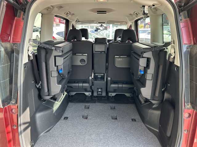 日産 セレナ ハイウェイスター G プロパイロットED 鹿児島県 2017(平29)年 2.3万km マルーンレッド 2トーン 社外8インチナビ(AVIC-RL900)/・TV/BT/CD/DVD/AM.FM/AUX/アラウンドビューモニター/前後ドライブレコーダー/デジタルインナーミラー/プロパイロット/シートヒーター/エアーシート/両側パワースライドドア/オートホールド/前後コーナーセンサー/純正フロアマット/純正アルミホイール/登録時22/682km/ETC/電動格納ミラー/ロールサンシェード/インテリジェントキー/スペアキー