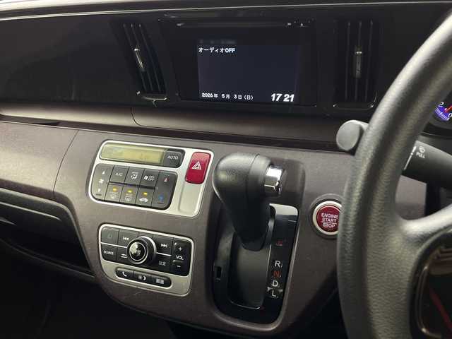 ホンダ Ｎ ＯＮＥ プレミアム 愛知県 2013(平25)年 9.9万km プレミアムホワイトパール /純正ディスプレイオーディオ//バックカメラ//ECONモード//前後ドライブレコーダー(DRY-TW73)//Bluetooth・AM・FM・HDMI・USB//横滑り防止システム//エマージェンシーストップシグナル//電動格納ミラーウィンカー//ＨＩＤオートライト//フロントフォグランプ//プッシュスタート//純正アルミホイール//DC12V//保証書//スペアキー