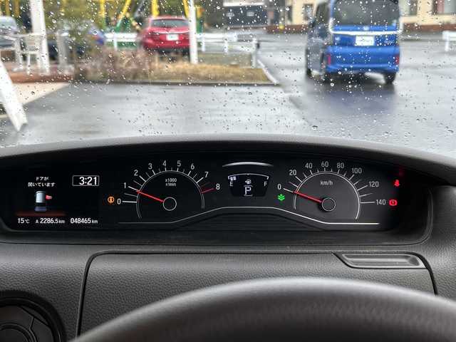 ホンダ Ｎ ＢＯＸ 茨城県 2018(平30)年 4.9万km クリスタルブラックパール ホンダセンシング/社外ナビ/　　BT/CD/ワンセグ/バックカメラ/アダプティブクルーズコントロール/両側スライドドア/HIDオートライト/コーナーセンサー/前後ドライブレコーダー/アイドリングストップ/スマートキー/ビルトインETC