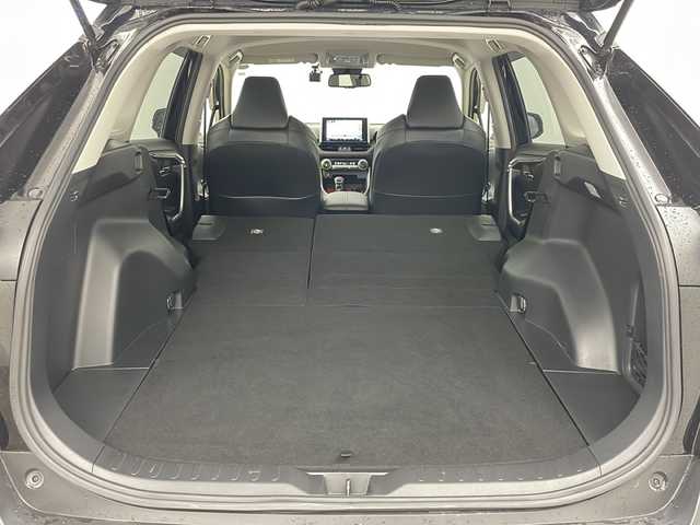 トヨタ ＲＡＶ４ アドベンチャー 道央・札幌 2019(令1)年 7.7万km アティチュードブラックマイカ ・４WD/・ワンオーナー/・社外9インチナビ(KENWOOD MDV-M906HDL)/　Bluetooth/フルセグTV/CD/DVD/・トヨタセーフティセンス/　プリクラッシュセーフティ/　誤発進抑制/　レーントレーシングアシスト/　レーダークルーズコントロール/　オートハイビーム/・バックカメラ/・ビルトインETC/・前後ドライブレコーダー/・ダウンヒルアシスト/・LEDヘッドランプ/・フォグランプ/・ドアバイザー/・純正19インチアルミホイール/・合皮シート/・パワーシート(D席)/・サイド+カーテンエアバッグ/・社外フロアマット/・スマートキー×2本/・保証書、取扱説明書付属