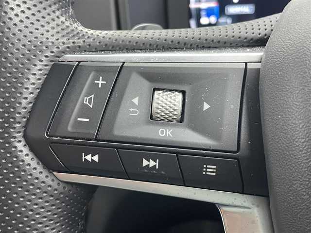 三菱 アウトランダー ＰＨＥＶ P 茨城県 2022(令4)年 1万km ホワイトダイヤモンド 純正ナビ＋フルセグTV/アラウンドビューモニター/BOSEプレミアムサウンド/ヘッドアップディスプレイ/メモリー機能付パワーシート/ハンズフリーパワーバックドア/シートヒーター/ETC2.0/純正フロアマット/置くだけ充電/純正AW/LEDヘッドライト/コーナーセンサー前後/充電ケーブルあり