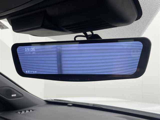 三菱 アウトランダー ＰＨＥＶ P 茨城県 2022(令4)年 1万km ホワイトダイヤモンド 純正ナビ＋フルセグTV/アラウンドビューモニター/BOSEプレミアムサウンド/ヘッドアップディスプレイ/メモリー機能付パワーシート/ハンズフリーパワーバックドア/シートヒーター/ETC2.0/純正フロアマット/置くだけ充電/純正AW/LEDヘッドライト/コーナーセンサー前後/充電ケーブルあり
