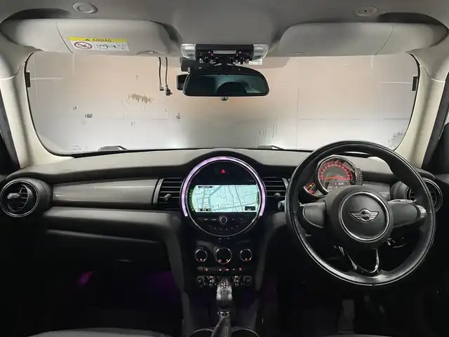 ＭＩＮＩ ミニ クーパー D 群馬県 2017(平29)年 6.4万km ホワイト・シルバー 純正HDDナビ/バックカメラ/社外フルセグTV/前後ドラレコ/コーナーセンサー /アンビエントライト