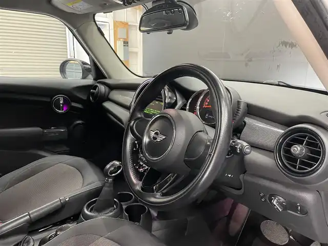 ＭＩＮＩ ミニ クーパー D 群馬県 2017(平29)年 6.4万km ホワイト・シルバー 純正HDDナビ/バックカメラ/社外フルセグTV/前後ドラレコ/コーナーセンサー /アンビエントライト