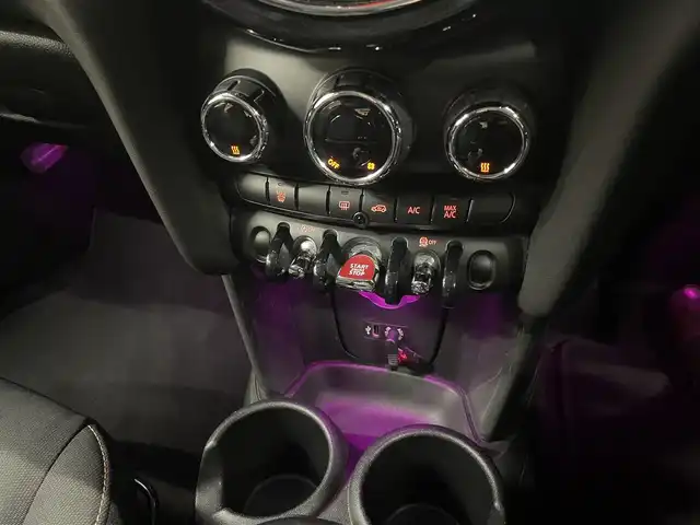 ＭＩＮＩ ミニ クーパー D 群馬県 2017(平29)年 6.4万km ホワイト・シルバー 純正HDDナビ/バックカメラ/社外フルセグTV/前後ドラレコ/コーナーセンサー /アンビエントライト
