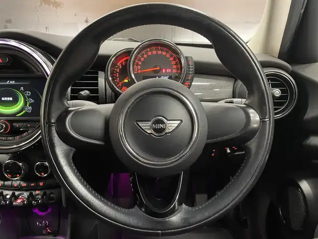 ＭＩＮＩ ミニ クーパー D 群馬県 2017(平29)年 6.4万km ホワイト・シルバー 純正HDDナビ/バックカメラ/社外フルセグTV/前後ドラレコ/コーナーセンサー /アンビエントライト