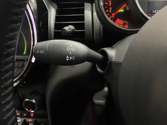 ＭＩＮＩ ミニ クーパー D 群馬県 2017(平29)年 6.4万km ホワイト・シルバー 純正HDDナビ/バックカメラ/社外フルセグTV/前後ドラレコ/コーナーセンサー /アンビエントライト