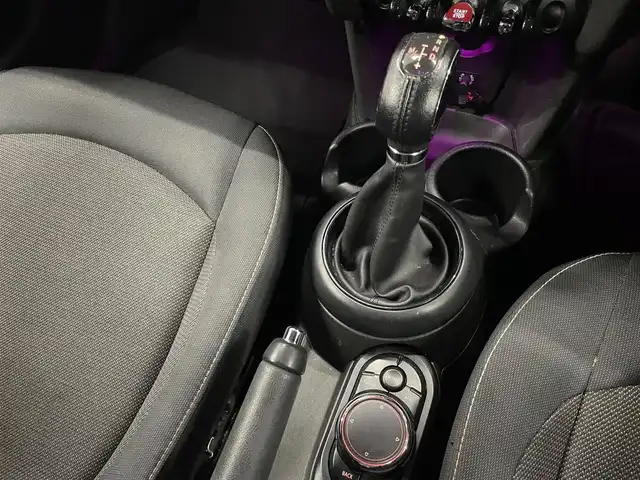 ＭＩＮＩ ミニ クーパー D 群馬県 2017(平29)年 6.4万km ホワイト・シルバー 純正HDDナビ/バックカメラ/社外フルセグTV/前後ドラレコ/コーナーセンサー /アンビエントライト