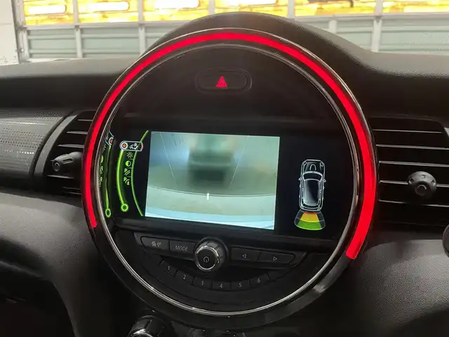 ＭＩＮＩ ミニ クーパー D 群馬県 2017(平29)年 6.4万km ホワイト・シルバー 純正HDDナビ/バックカメラ/社外フルセグTV/前後ドラレコ/コーナーセンサー /アンビエントライト