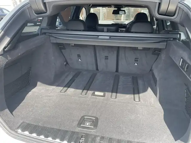 ＢＭＷ ３２０ｄ xDrive ツーリング Mスポーツ 岐阜県 2021(令3)年 3.8万km アルピンホワイトⅢ ドライビング・アシストプロフェッショナル/アクティブクルーズコントロール（ストップ&ゴー機能付）/ステアリング&レーンコントロールアシスト/レーンディパーチャーウォーニング（車線逸脱警告システム）/レーン・チェンジ・ウォーニング/アクティブ・サイド・コリジョン・プロテクション/前車接近警告機能/衝突回避・被害軽減ブレーキ（事故回避アシスト付）/後車衝突警告機能/クロストラフィックウォーニング（フロント&リヤ）/高速道路渋滞時ハンズオフアシスト/エマージェンシーストップアシスト/トラフィック・サイン・アシスト（速度制限認識）/パークディスタンスコントロール/パーキング・アシスト/誤発進抑制制御/アダプティブLEDヘッドライト/LEDフォグライト/BMWライブコックピット/12.3インチマルチディスプレイメーターパネル/10.25インチワイドコントロールディスプレイ/HDDナビゲーションシステム/全方位カメラ/アンビエントライト