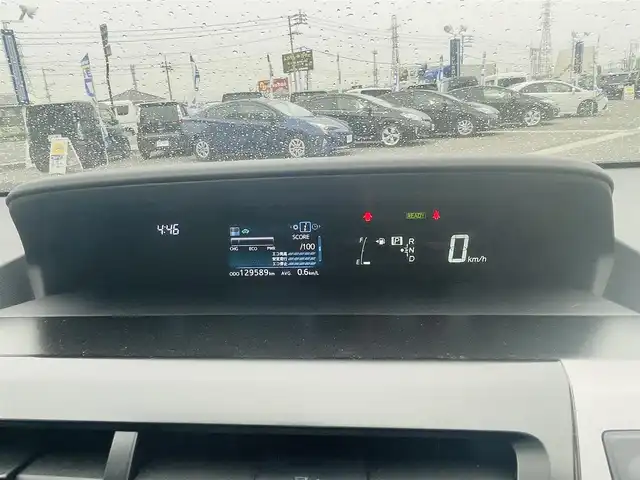 トヨタ プリウス α S 岡山県 2015(平27)年 13万km アティチュードブラックマイカ (株)IDOMが運営する【じしゃロン岡山店】の自社ローン専用車両です。こちらは現金またはオートローンご利用時の価格です。 自社ローンご希望の方は別途その旨お申し付け下さい /・後期モデル/・純正ナビゲーション/・バックカメラ/・ＥＴＣ/・クルーズコントロール
