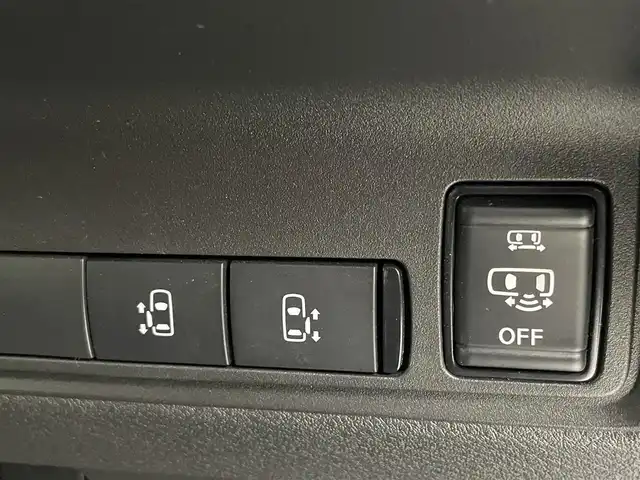 日産 セレナ ハイウェイスター V 埼玉県 2023(令5)年 1.5万km ホワイト 純正１２．３インチメーカーナビ　フルセグＴＶ　アラウンドビューモニター　フリップダウンモニター　インテリジェントルームミラー　両側電動スライドドア　プロパイロット　ＨＤＭＩ　エマージェンシーブレーキ