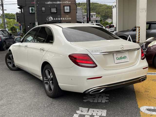 メルセデス・ベンツ Ｅ２２０ｄ アバンギャルド 静岡県 2019(平31)年 8.9万km ダイヤモンドホワイト 純正ナビ/フルセグTV/BT/SD/USB/全方位カメラ/黒革シート/ブルメスターサウンドシステム/パワートランク/衝突軽減ブレーキ/アテンションアシスト/レーンキープアシスト/ブラインドスポットモニター/クリアランスソナー/ヘッドアップディスプレイ/レーダークルーズコントロール/前後ドライブレコーダー/ビルトインETC/前席シートヒーター /前席メモリー付パワーシート/パフュームアトマイザー/純正17インチAW/スマートキー×2/保証書/取扱説明書/R4/6点検記録簿有