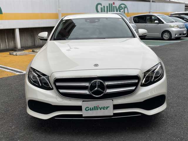 メルセデス・ベンツ Ｅ２２０ｄ アバンギャルド 静岡県 2019(平31)年 8.9万km ダイヤモンドホワイト 純正ナビ/フルセグTV/BT/SD/USB/全方位カメラ/黒革シート/ブルメスターサウンドシステム/パワートランク/衝突軽減ブレーキ/アテンションアシスト/レーンキープアシスト/ブラインドスポットモニター/クリアランスソナー/ヘッドアップディスプレイ/レーダークルーズコントロール/前後ドライブレコーダー/ビルトインETC/前席シートヒーター /前席メモリー付パワーシート/パフュームアトマイザー/純正17インチAW/スマートキー×2/保証書/取扱説明書/R4/6点検記録簿有