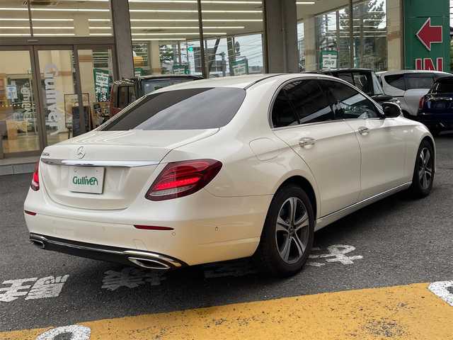 メルセデス・ベンツ Ｅ２２０ｄ アバンギャルド 静岡県 2019(平31)年 8.9万km ダイヤモンドホワイト 純正ナビ/フルセグTV/BT/SD/USB/全方位カメラ/黒革シート/ブルメスターサウンドシステム/パワートランク/衝突軽減ブレーキ/アテンションアシスト/レーンキープアシスト/ブラインドスポットモニター/クリアランスソナー/ヘッドアップディスプレイ/レーダークルーズコントロール/前後ドライブレコーダー/ビルトインETC/前席シートヒーター /前席メモリー付パワーシート/パフュームアトマイザー/純正17インチAW/スマートキー×2/保証書/取扱説明書/R4/6点検記録簿有