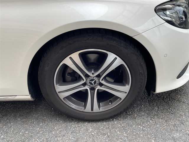 メルセデス・ベンツ Ｅ２２０ｄ アバンギャルド 静岡県 2019(平31)年 8.9万km ダイヤモンドホワイト 純正ナビ/フルセグTV/BT/SD/USB/全方位カメラ/黒革シート/ブルメスターサウンドシステム/パワートランク/衝突軽減ブレーキ/アテンションアシスト/レーンキープアシスト/ブラインドスポットモニター/クリアランスソナー/ヘッドアップディスプレイ/レーダークルーズコントロール/前後ドライブレコーダー/ビルトインETC/前席シートヒーター /前席メモリー付パワーシート/パフュームアトマイザー/純正17インチAW/スマートキー×2/保証書/取扱説明書/R4/6点検記録簿有