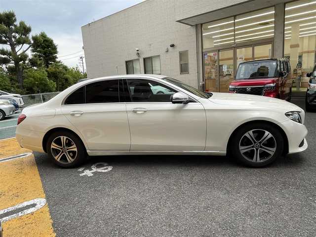 メルセデス・ベンツ Ｅ２２０ｄ アバンギャルド 静岡県 2019(平31)年 8.9万km ダイヤモンドホワイト 純正ナビ/フルセグTV/BT/SD/USB/全方位カメラ/黒革シート/ブルメスターサウンドシステム/パワートランク/衝突軽減ブレーキ/アテンションアシスト/レーンキープアシスト/ブラインドスポットモニター/クリアランスソナー/ヘッドアップディスプレイ/レーダークルーズコントロール/前後ドライブレコーダー/ビルトインETC/前席シートヒーター /前席メモリー付パワーシート/パフュームアトマイザー/純正17インチAW/スマートキー×2/保証書/取扱説明書/R4/6点検記録簿有