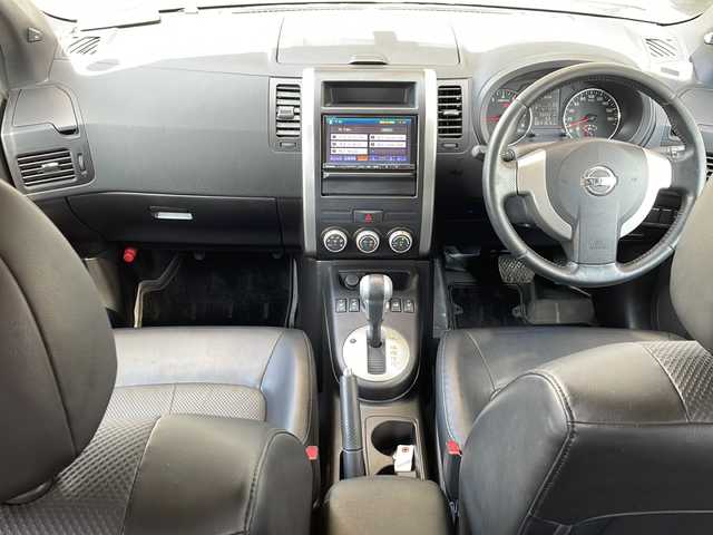 日産 エクストレイル 20X 静岡県 2011(平23)年 9.3万km ベージュ 社外ナビ(パナソニック/ストラーダ)/・フルセグTV/・HDD MUSIC/・CD/DVD/・FM/AM/・SD/・Bluetooth/・ハンズフリー通話/主要装備/・全席シートヒーター/・ベージュ全塗装/・ホイール/ミラー/エンブレム等マットブラック塗装/・ルーフラック/・ホワイトレタータイヤ/・ヒルディセントコントロール/・ALL MODE 4×4/・ETC