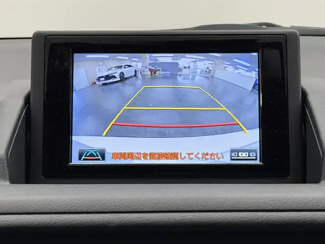 レクサス ＣＴ 200h Fスポーツ 三重県 2014(平26)年 2.7万km ホワイトノーヴァガラスフレーク ハイブリッド/FF/MTモード付インパネCVT/純正 7インチナビ/（AM/FM/CD/DVD/HDDREC/USB/AUX/TV）/バックガイドモニター/ドライブレコーダー 前方/ビルトイン ETC（DSRCユニット・ITSスポット対応）/安全/・車両接近通報装置/・ABS/・ブレーキアシスト/装備/・8wayパワーシート（D電動ランバーサポート付/N）/・シートヒーター（D/N）/・左右独立オートエアコン（花粉除去モード付）/・クルーズコントロール/・オートライト/・LEDヘッドランプ/・フロントフォグランプ/・パドルシフト/・自動防眩ルームミラー/・電動格納ドアミラー/・プッシュスタート/・純正17inAW/・保/取/ナビ取/・予備スマートキーx1＋カードキーx1/など