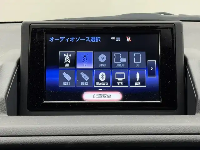 レクサス ＣＴ 200h Fスポーツ 三重県 2014(平26)年 2.7万km ホワイトノーヴァガラスフレーク ハイブリッド/FF/MTモード付インパネCVT/純正 7インチナビ/（AM/FM/CD/DVD/HDDREC/USB/AUX/TV）/バックガイドモニター/ドライブレコーダー 前方/ビルトイン ETC（DSRCユニット・ITSスポット対応）/安全/・車両接近通報装置/・ABS/・ブレーキアシスト/装備/・8wayパワーシート（D電動ランバーサポート付/N）/・シートヒーター（D/N）/・左右独立オートエアコン（花粉除去モード付）/・クルーズコントロール/・オートライト/・LEDヘッドランプ/・フロントフォグランプ/・パドルシフト/・自動防眩ルームミラー/・電動格納ドアミラー/・プッシュスタート/・純正17inAW/・保/取/ナビ取/・予備スマートキーx1＋カードキーx1/など