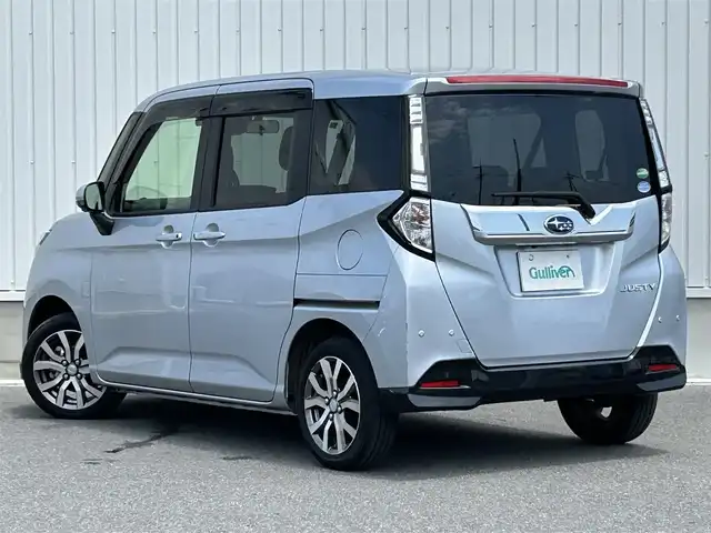 スバル ジャスティ カスタムRS スマートアシスト 群馬県 2020(令2)年 1.1万km ブライトシルバーメタリック 純正SDナビ/(フルセグTV/DISC/SD/Bluetooth/FM/AM)/スマートアシスト/・衝突回避支援ブレーキ機能/・衝突警報機能/・ブレーキ制御付誤発進抑制機能/・車線逸脱警報機能/・ふらつき警報/・標識認識機能/・先行車発進お知らせ機能/・アダプティブドライビングビーム/・サイドビューランプ/パノラミックビューモニター/コーナーセンサー/クルーズコントロール/プッシュスタート/両側電動パワースライドドア/前席シートヒーター/LEDフォグランプ/LEDデイライト/ドアバイザー/純正ドラレコ/純正ビルトインETC/純正アルミ/純正トランクマット