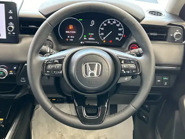 ホンダ ヴェゼル ハイブリッド e:HEV Z 埼玉県 2025(令7)年 0.1千km クリスタルブラックパール 純正メモリナビ/　　BT/フルセグ/Apple CarPlay /バックカメラ /パワーバックドア /レーダークルーズコントロール /LEDオートライト /ハーフレザーシート /シートヒーター /純正18インチアルミホイール/ブラインドスポットモニター /ワイヤレス充電 /ステアリングヒーター/ステアリングスイッチ/純正ETC2.0