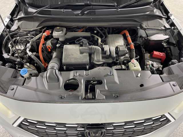 ホンダ ヴェゼル ハイブリッド e:HEV Z 神奈川県 2021(令3)年 4.4万km プレミアムホワイトパール ホンダセンシング(安全運転支援システム)/ホンダコネクト９型ディスプレイ/ワイヤレス充電/マルチビューカメラシステム/フルセグTV/ＥＴＣ/ＬＫＡ/ハーフレザー/ハンドル＆シートヒーター/純正１８ＡＷ/ハンズフリーアクセスパワーテールゲート（予約クローズ機能付）/LEDシーケンシャルターンシグナルランプ（フロント）/クリアブラック塗装バンパーガーニッシュ（フロント/サイド/リア）/LEDフォグライト/ヒルディセントコントロール
