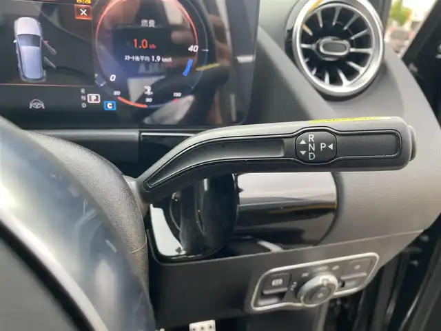 メルセデス・ベンツ Ｍ・ベンツ Ｂ２００ｄ AMGライン 福岡県 2023(令5)年 2.8万km コスモスブラック ・レーダーセーフティＰＫＧ/・純正ＨＤＤナビ／ＵＳＢ／ＢＴ/・バックカメラ/・ハーフレザーシート／シートヒーター/・ＰＷバックドア/・ＬＥＤライト/・ドライブレコーダー/・地デジ/・キーレスゴー/・保証書/・取扱説明書