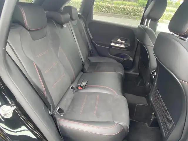 メルセデス・ベンツ Ｍ・ベンツ Ｂ２００ｄ AMGライン 福岡県 2023(令5)年 2.8万km コスモスブラック ・レーダーセーフティＰＫＧ/・純正ＨＤＤナビ／ＵＳＢ／ＢＴ/・バックカメラ/・ハーフレザーシート／シートヒーター/・ＰＷバックドア/・ＬＥＤライト/・ドライブレコーダー/・地デジ/・キーレスゴー/・保証書/・取扱説明書