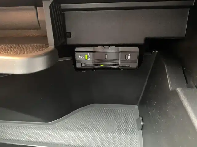 メルセデス・ベンツ Ｍ・ベンツ Ｂ２００ｄ AMGライン 福岡県 2023(令5)年 2.8万km コスモスブラック ・レーダーセーフティＰＫＧ/・純正ＨＤＤナビ／ＵＳＢ／ＢＴ/・バックカメラ/・ハーフレザーシート／シートヒーター/・ＰＷバックドア/・ＬＥＤライト/・ドライブレコーダー/・地デジ/・キーレスゴー/・保証書/・取扱説明書