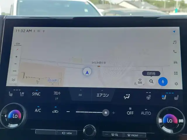 トヨタ アルファードハイブリット Z 東京都 2023(令5)年 1.6万km プラチナホワイトパールマイカ 13.2型有機EL後席ディスプレイ/純正14型メモリナビ/（FM/AM/BT/フルセグTV）/全方位バックカメラ/合皮シート/前席＋二席目シートベンチレーション/前席＋二席目シートヒーター/前席＋二席目パワーシート/ステアリングヒーター/置くだけ充電/デジタルインナーミラー/ETC2.0/電動リアゲート/トヨタセーフティセンス/・プリクラッシュセーフティ/・レーンキープアシスト/・ブラインドスポットモニター/・ヘッドアップディスプレイ/・クリアランスソナー/・パーキングサポートブレーキ/・ロードサインアシスト/・レーダークルーズコントロール/・アダクティブハイビームシステム/・両側パワースライドドア/・純正18インチAW/・純正LEDヘッドライト/・純正フロアマット
