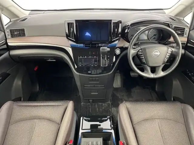 日産 エルグランド 250ハイウェイスターS 新潟県 2021(令3)年 3万km 黒 純正メーカーオプション10インチナビ/両側パワースライドドア/LEDヘッドライト/アラウンドビューモニター/クロストラフィック/コーナーセンサー/純正18インチアルミ/プッシュスタート/レーダークルーズコントロール/エマージェンシーブレーキ/ETC