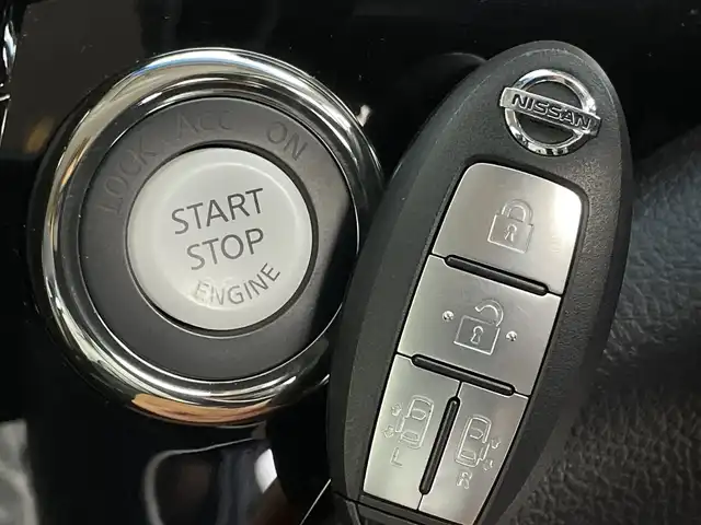 日産 エルグランド 250ハイウェイスターS 新潟県 2021(令3)年 3万km 黒 純正メーカーオプション10インチナビ/両側パワースライドドア/LEDヘッドライト/アラウンドビューモニター/クロストラフィック/コーナーセンサー/純正18インチアルミ/プッシュスタート/レーダークルーズコントロール/エマージェンシーブレーキ/ETC