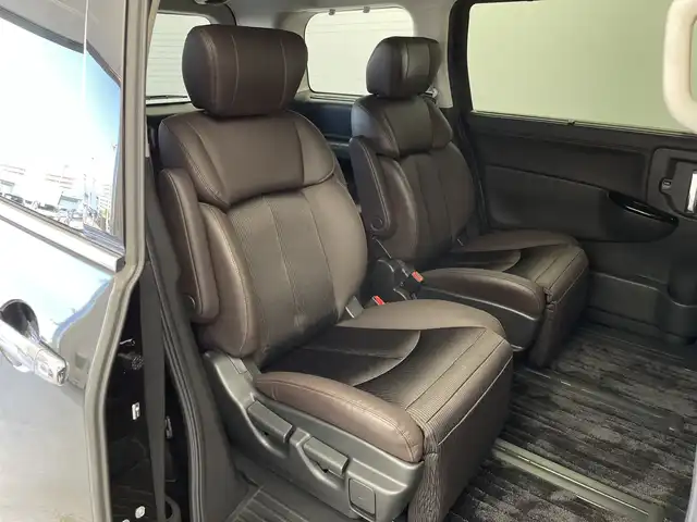 日産 エルグランド 250ハイウェイスターS 新潟県 2021(令3)年 3万km 黒 純正メーカーオプション10インチナビ/両側パワースライドドア/LEDヘッドライト/アラウンドビューモニター/クロストラフィック/コーナーセンサー/純正18インチアルミ/プッシュスタート/レーダークルーズコントロール/エマージェンシーブレーキ/ETC