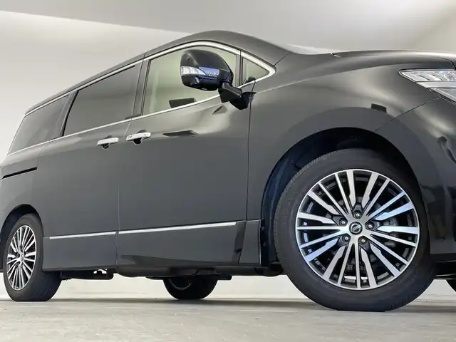 日産 エルグランド 250ハイウェイスターS 新潟県 2021(令3)年 3万km 黒 純正メーカーオプション10インチナビ/両側パワースライドドア/LEDヘッドライト/アラウンドビューモニター/クロストラフィック/コーナーセンサー/純正18インチアルミ/プッシュスタート/レーダークルーズコントロール/エマージェンシーブレーキ/ETC
