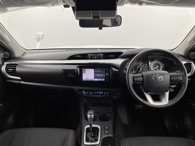 トヨタ ハイラックス Z 長野県 2020(令2)年 5万km スーパーホワイトⅡ 禁煙車/純正ナビ/【NSZT-W66T】/(CD/DVD/フルセグTV/Bluetooth)/セーフティセンス/・レーンディパーチャーアラート/・ロードサインアシスト/・レーダークルーズコントロール/・先行車発進告知/・クリアランスソナー/バックカメラ/ETC/革巻きステアリング/ステアリングスイッチ/アイドリングストップ/LEDヘッドライト/フォグランプ/オートライト/スマートキー/Pスタート/電動格納ミラー/XTREME-J　17インチAW/純正フロアマット/純正AWスタッドレス積み込み