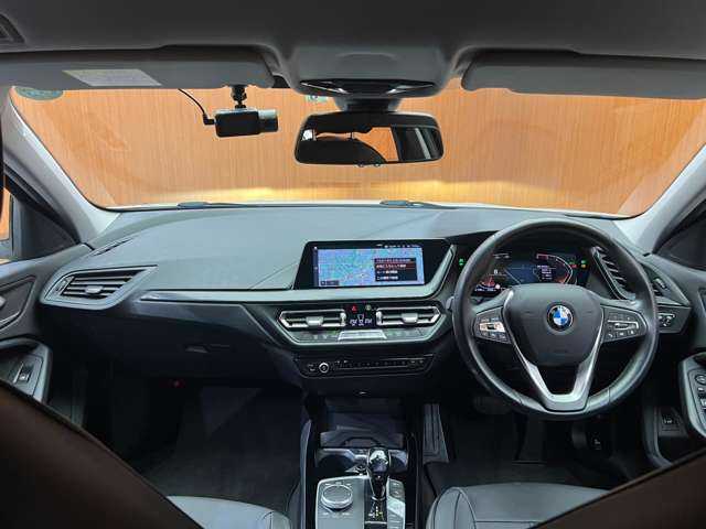 ＢＭＷ ＢＭＷ １１８ｄ プレイ エディションジョイ+ 千葉県 2020(令2)年 3.7万km アルピンホワイトⅢ コンフォートＰＫＧ　/ＡＣＣ　/ナビ　/Ｂカメラ　/Ｂｌｕｅｔｏｏｔｈ接続　/電動シート　/電動リアゲート　/ＬＥＤヘッドライト　/パーキングアシスト　/ＰＤＣ　/衝突軽減Ｂ　/ＬＫＡ　/ＢＳＭ　/前後ドラレコ　/禁煙車