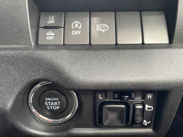 スズキ ジムニー シエラ JC 東京都 2024(令6)年 1.2万km ジャングルグリーン 純正ディスプレイオーディオ/バックカメラ/セーフティサポート/・デュアルセンサーブレーキサポート/・誤発進抑制機能/・車線逸脱警報機能/・ふらつき警報機能/・先行車発進お知らせ機能/・標識認識機能/・ハイビームアシスト/クルーズコントロール/デジタルインナーミラー/シートヒーター/LEDヘッドライト/アイドリングストップ/ステアリングスイッチ/プッシュスタート/フロアマット/ETC/スペアキー有