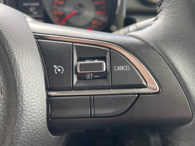 スズキ ジムニー シエラ JC 東京都 2024(令6)年 1.2万km ジャングルグリーン 純正ディスプレイオーディオ/バックカメラ/セーフティサポート/・デュアルセンサーブレーキサポート/・誤発進抑制機能/・車線逸脱警報機能/・ふらつき警報機能/・先行車発進お知らせ機能/・標識認識機能/・ハイビームアシスト/クルーズコントロール/デジタルインナーミラー/シートヒーター/LEDヘッドライト/アイドリングストップ/ステアリングスイッチ/プッシュスタート/フロアマット/ETC/スペアキー有