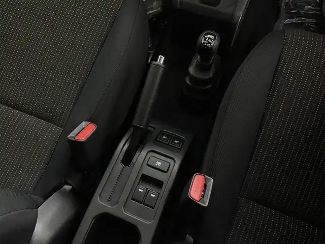 スズキ ジムニー ノマド FC 埼玉県 2025(令7)年 0.1千km ベージュⅡ 登録済未使用車　シートヒーター　衝突被害軽減　ＬＥＤヘッドライト　アダプティブクルーズコントロール　スマートキー　純正フロアマット　純正15インチアルミホイール　ダウンヒルアシストコントロール　