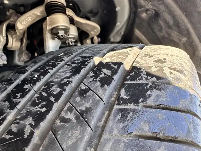 トヨタ クラウン ハイブリッド RS アドバンス 宮城県 2019(平31)年 2.5万km ホワイトパールクリスタルシャイン セーフティパッケージプラス/・パーキングサポートブレーキ/リアカメラディテクション/・パノラミックビューモニター/・インテリジェントパーキングアシスト2/レザーシートパッケージ/・ブラック革シート/・シートベンチレーション/・専用合皮巻きダッシュボードアッパー加飾/＝＝＝/セーフティセンス/・プリクラッシュセーフティ/・レーントレーシングアシスト/・レーダークルーズコントロール/・アダプティブハイビーム/・ロードサインアシスト/・先行車発進告知機能/ブラインドスポットモニター/リアクロストラフィックオートブレーキ/リアクロストラフィックアラート/ヘッドアップディスプレイ/純正ナビ/・CD/DVD/・Bluetooth/・フルセグTV/ビルトインETC2.0/ドライブレコーダー/AC100V/100Wコンセント/パワーシート（運転席メモリー機能付）/シートヒーター/ステアリングヒーター/革巻きステアリング/電動パーキングブレーキ/ブレーキホールド/3眼LEDヘッドランプ/シーケンシャルターンランプ/純正18インチAW