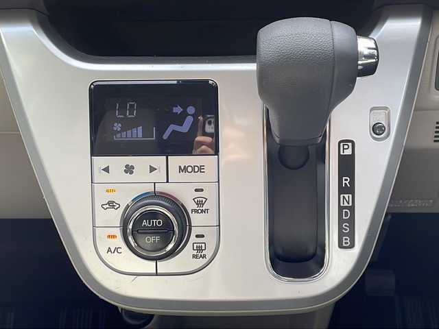 ダイハツ キャスト スタイル G SAⅡ 兵庫県 2016(平28)年 6.4万km ファイアークォーツレッドM 社外SDナビ/フルセグテレビ/バックカメラ/アイドリングストップ/ドアバイザー/プッシュスタート/ETC/LEDヘッドライト/コーナーセンサー/純正フロアマット/ドアバイザー