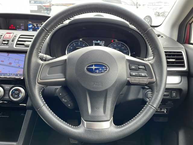 スバル インプレッサ スポーツ 2．0i アイサイト 岩手県 2015(平27)年 3.7万km ヴェネチアンレッドパール ワンオーナー 純正DIATONE SOUNDナビ バックC フルセグ レーダークルーズコントロール パドルシフト Bluetooth再生 Blu-ray再生 ETC オートHIDライト フォグランプ 純正16AW スマートキー