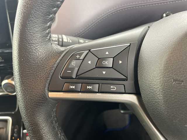 日産 セレナ e－パワー ハイウェイスター V 神奈川県 2022(令4)年 1.5万km ダイヤモンドブラック プロパイロット/ディーラーオプション純正10インチSDナビ/両側パワースライドドア/ハンズフリーオートスライド/アラウンドビューモニター/ブラインドスポットモニター/LEDヘッドライト/ETC/ドライブレコーダー/スマートキー/インテリジェントクルーズコントロール/純正15インチAW/衝突被害軽減システム/車線逸脱警報/横滑り防止装置/アイドリングストップ/フォグランプ/オートライト/ウィンカーミラー/電動格納ミラー/プッシュスタート/フロアマット/スペアキー